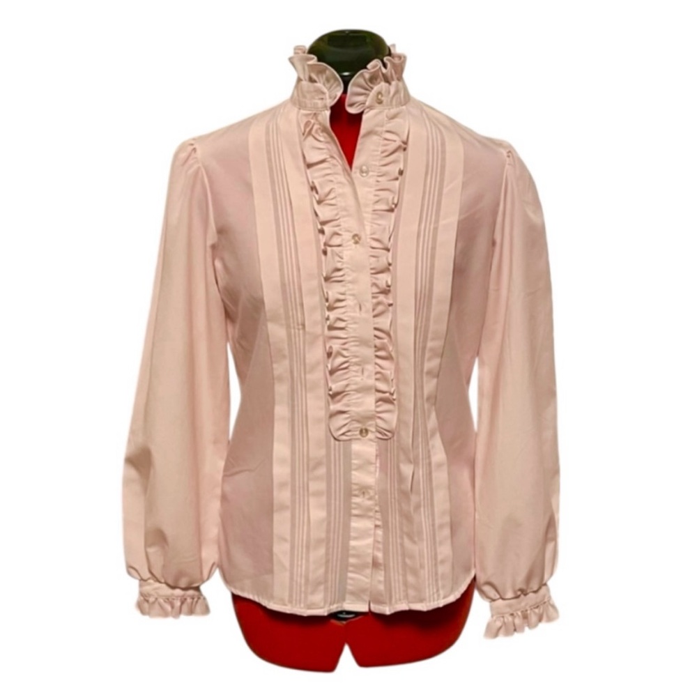 Vintage Separates by Donnkenny Pink Ruffled Button Down Women's Shirt Size 10.